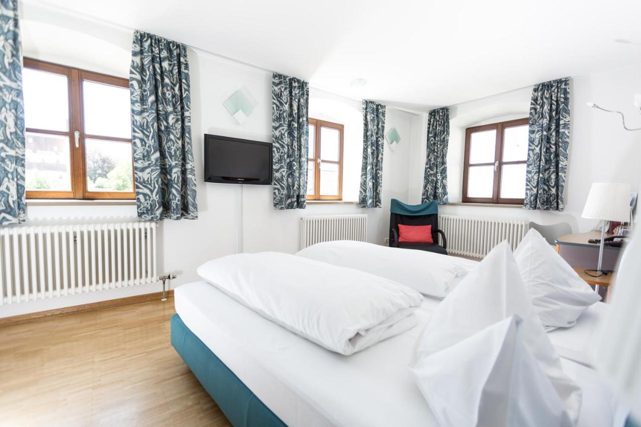 Hotel Klostergasthof Thierhaupten Экстерьер фото